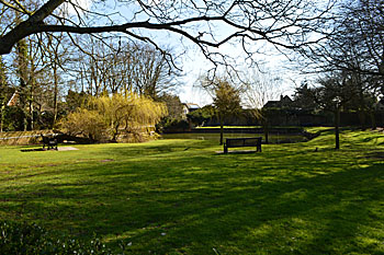 Toddington Pond and Memorial Gardens March 2016